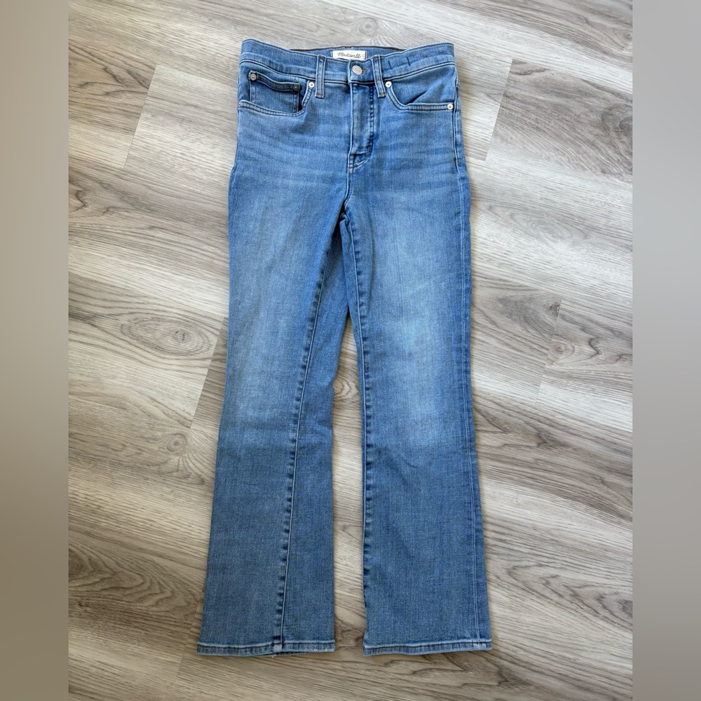 Madewell Mid Rise Kick-out jeans